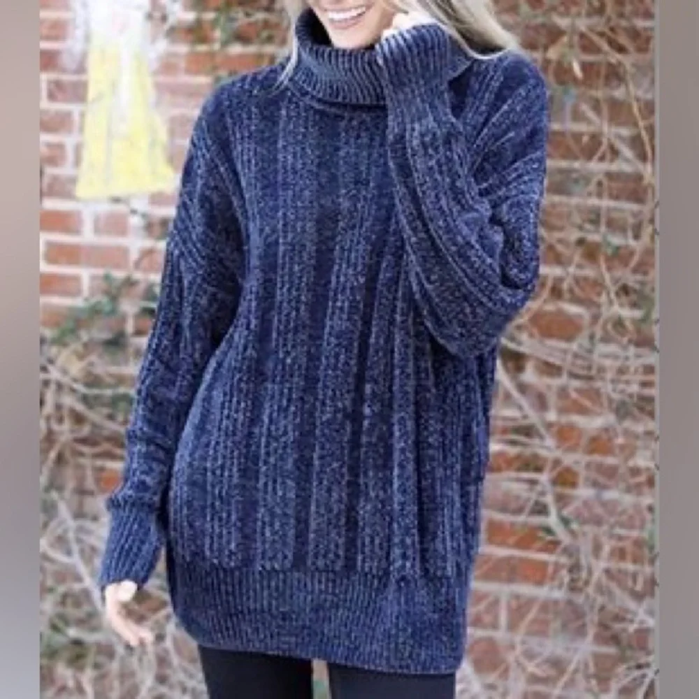 Navy chenille sweater - Picture 3 of 3